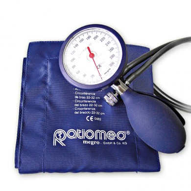 Blutdruckmesser ratiomed, Doppelschlauch m. Klettenmanschette abw. u. Etui, 1 Stck.